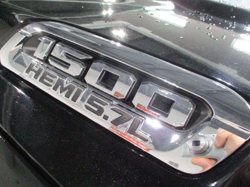 RAM 1500 Laramie Crew Cab SWB 4WD 2019