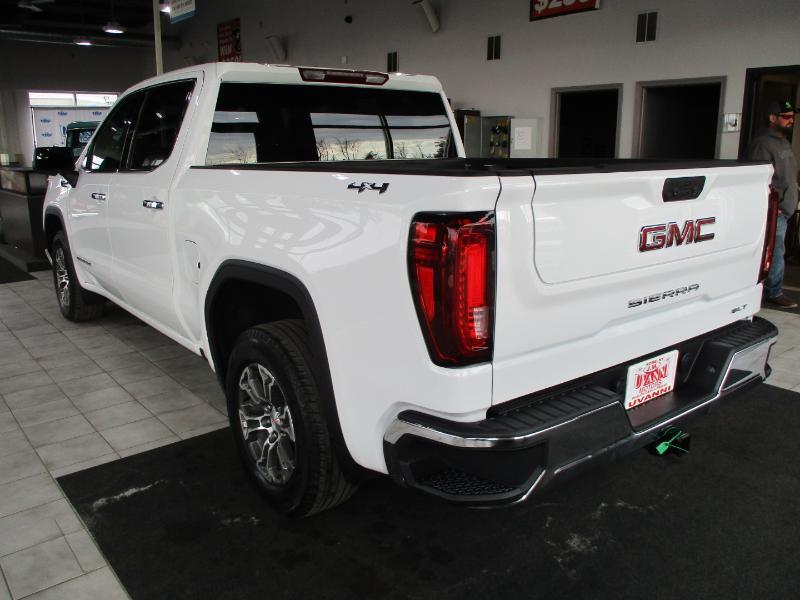 GMC Sierra 1500 SLT Crew Cab 4WD 2025