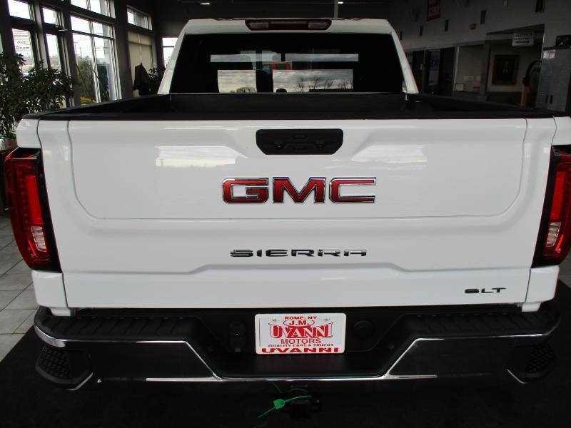 GMC Sierra 1500 SLT Crew Cab 4WD 2025