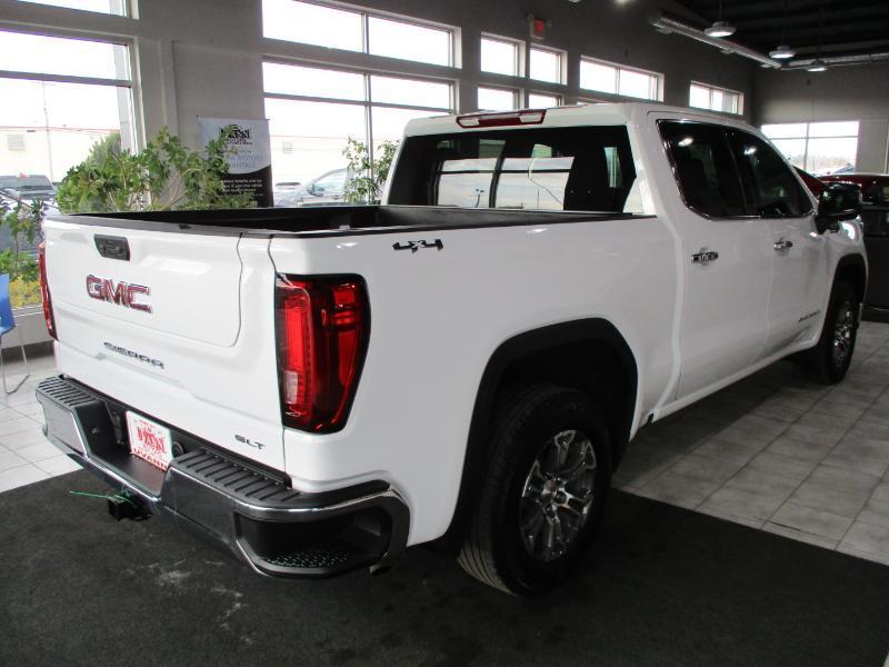 GMC Sierra 1500 SLT Crew Cab 4WD 2025