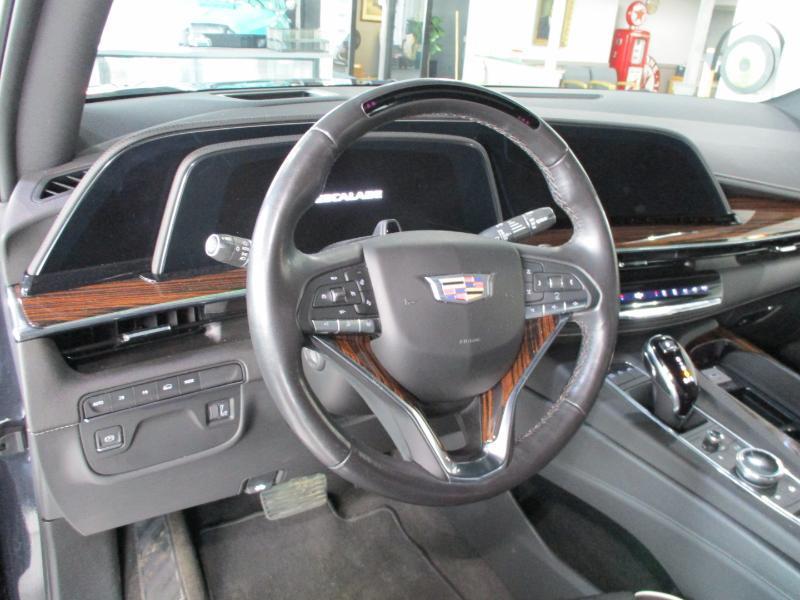 Cadillac Escalade ESV Premium Luxury 4WD 2022