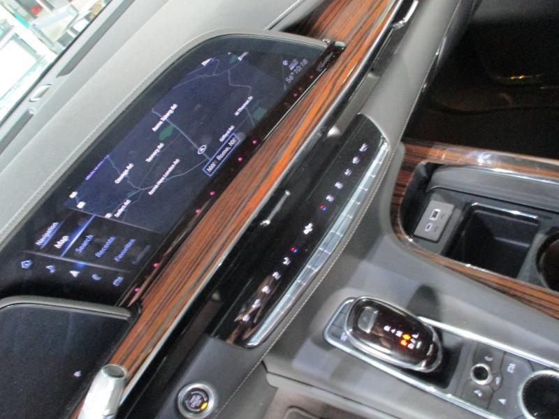 Cadillac Escalade ESV Premium Luxury 4WD 2022