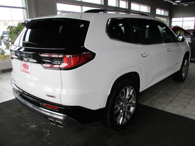 GMC Acadia Denali AWD 2024