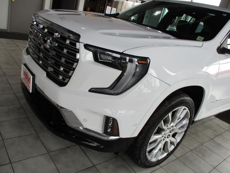 GMC Acadia Denali AWD 2024