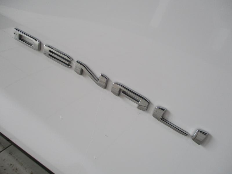 GMC Acadia Denali AWD 2024