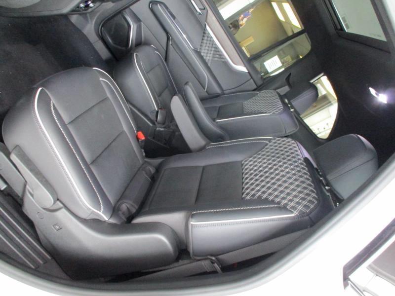 GMC Acadia Denali AWD 2024