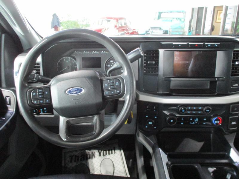 Ford F-250 SD XLT Crew Cab 4WD 2023