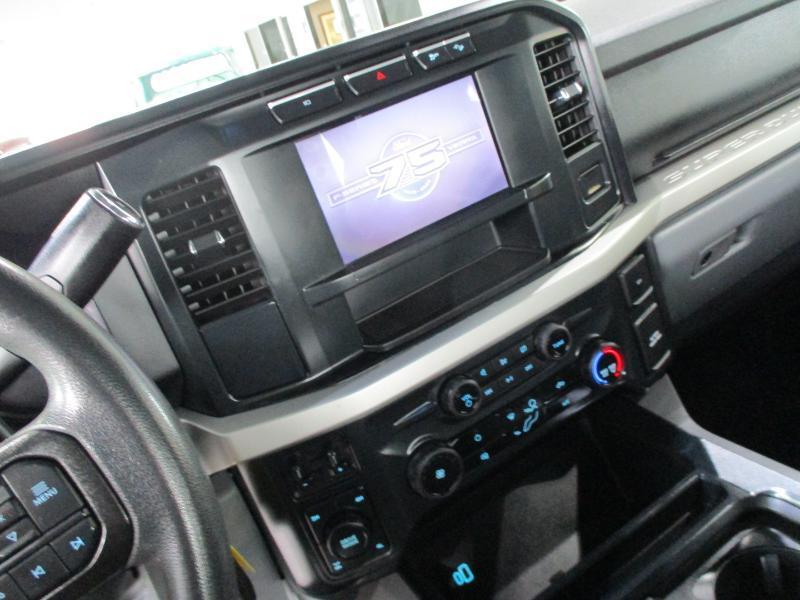 Ford F-250 SD XLT Crew Cab 4WD 2023