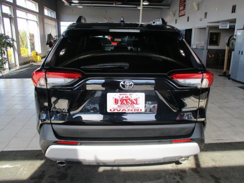 Toyota RAV4 Adventure AWD 2024
