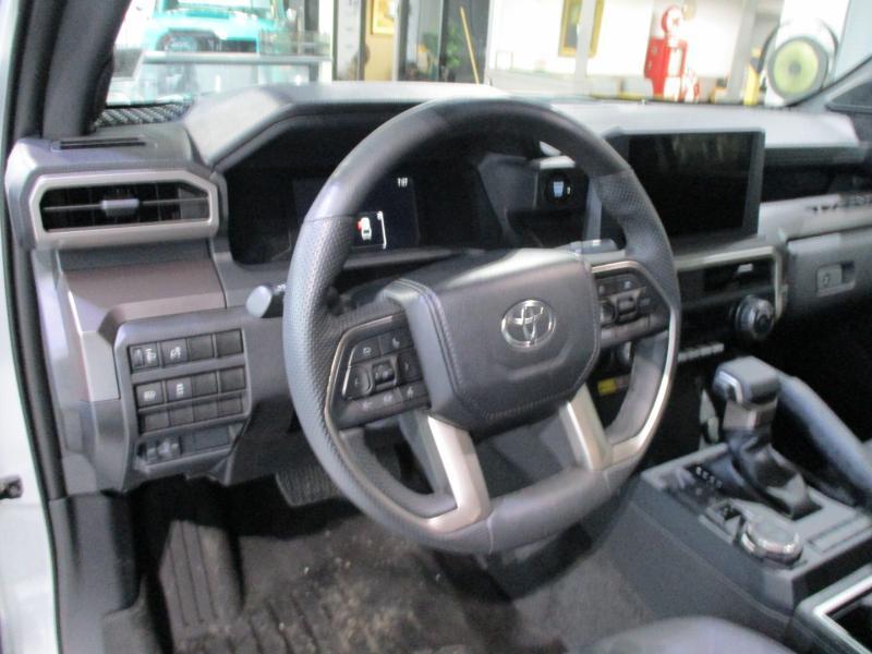Toyota Tacoma  2024