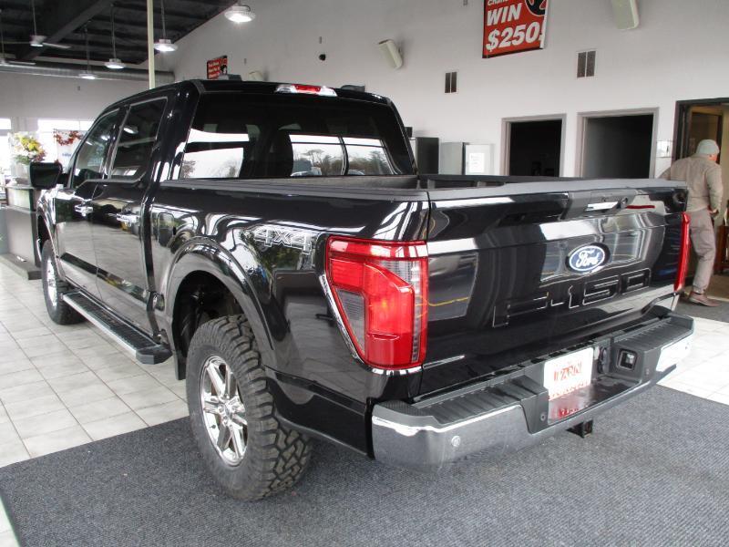 Ford F-150 XLT SuperCrew 4WD 2024