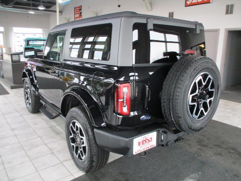 Ford Bronco Outer Banks 2-Door w/Advanced 2023
