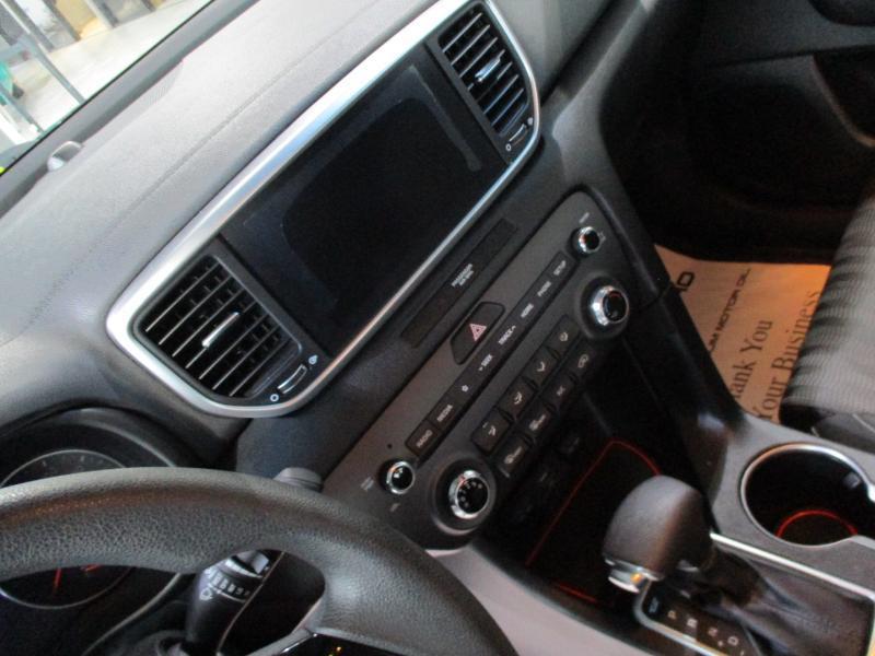 Kia Sportage LX FWD 2020