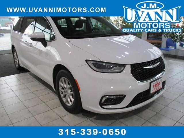 White 2023 Chrysler Pacifica Touring L FWD Minivan Front-Wheel Drive Automatic