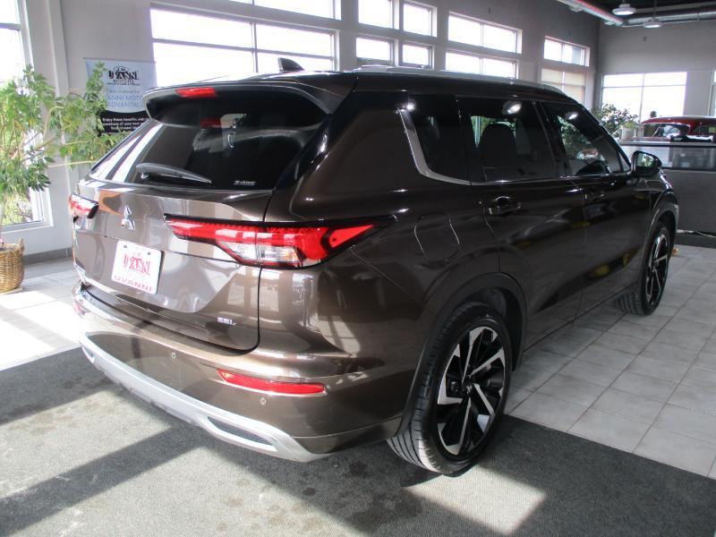 Mitsubishi Outlander SEL 4WD 2022