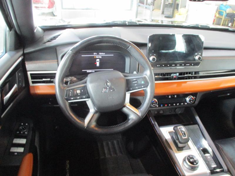 Mitsubishi Outlander SEL 4WD 2022