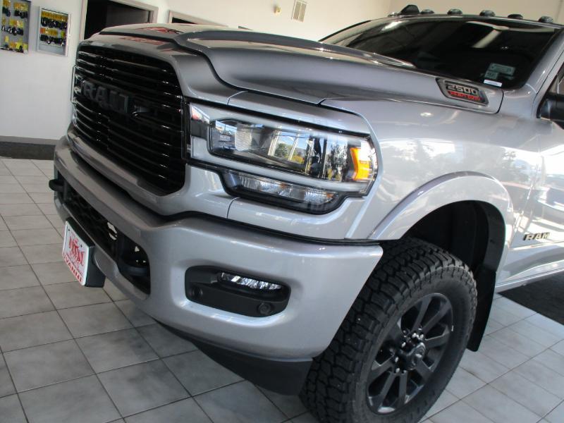 RAM 2500 Laramie Crew Cab SWB 4WD 2022