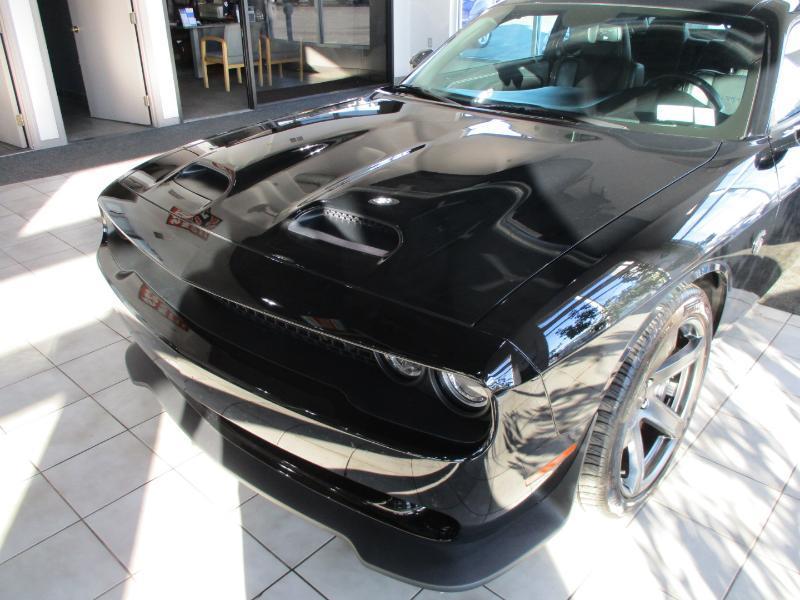 Dodge Challenger SRT Hellcat 2022