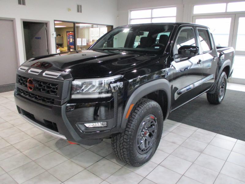 Nissan Frontier PRO-4X Crew Cab 4WD 2026