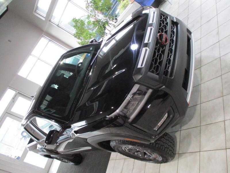 Nissan Frontier PRO-4X Crew Cab 4WD 2026