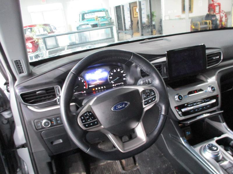 Ford Explorer XLT AWD 2022
