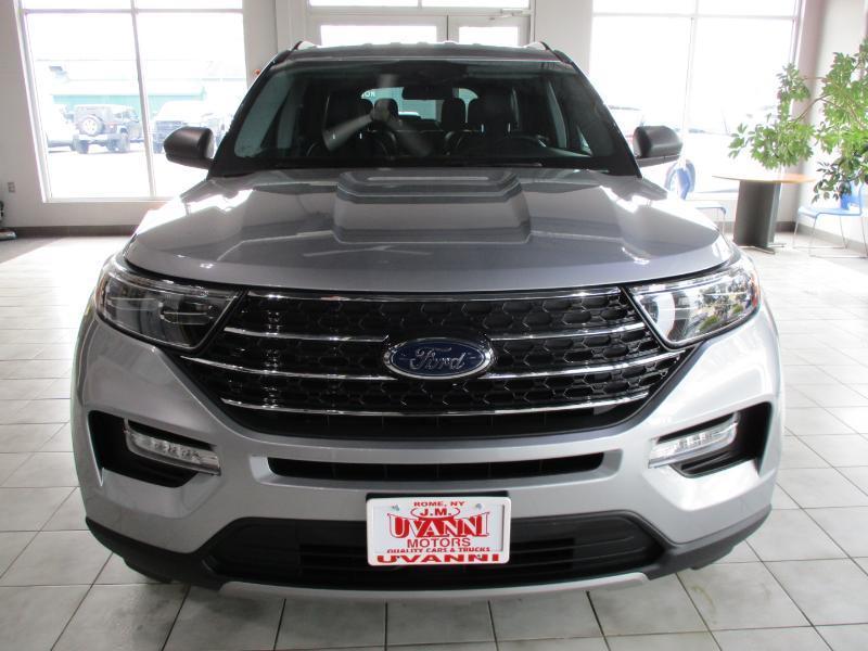 Ford Explorer XLT AWD 2022