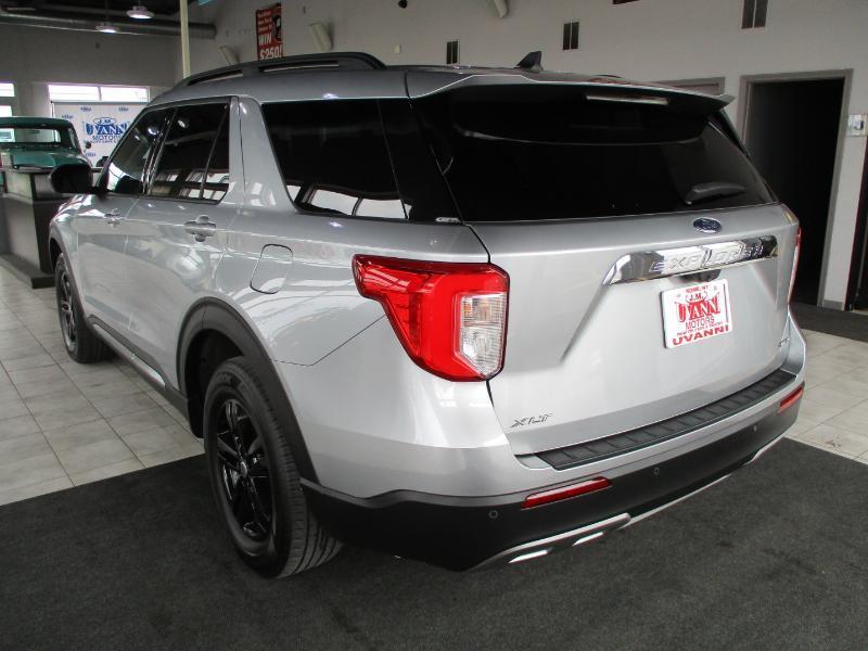Ford Explorer XLT AWD 2022