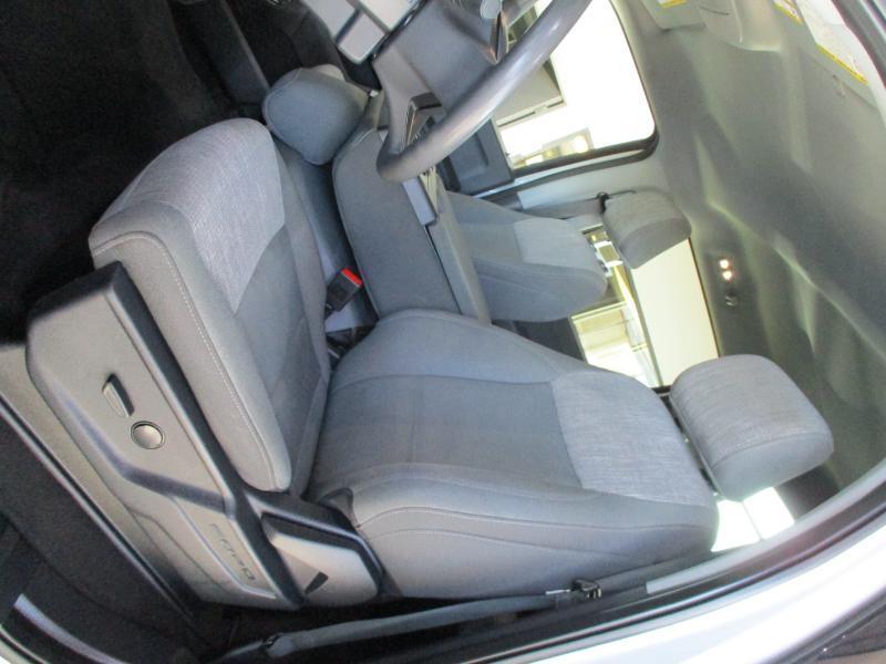 Ford F-250 SD XLT Crew Cab 4WD 2025