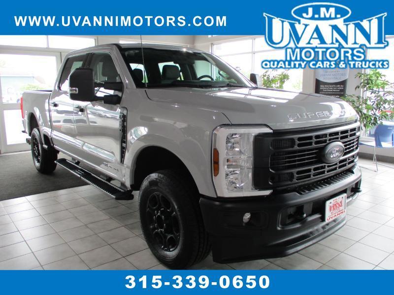 Ford F-250 SD XLT Crew Cab 4WD 2025
