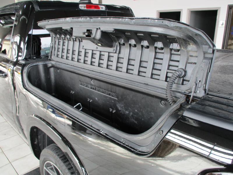 RAM 1500 Laramie Crew Cab SWB 4WD 2019