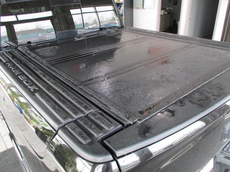 RAM 1500 Laramie Crew Cab SWB 4WD 2019