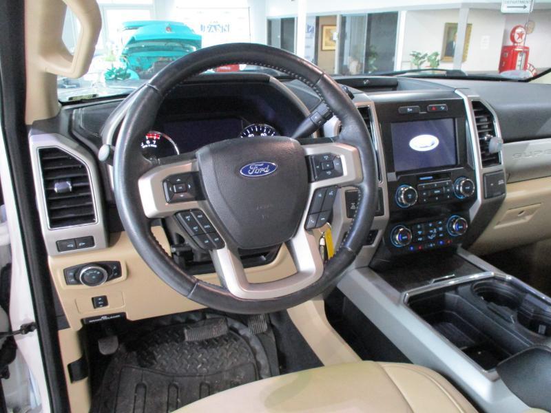 Ford F-250 SD Lariat SuperCab Long Bed 4WD 2021