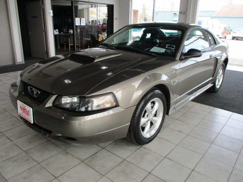 Ford Mustang GT Premium Coupe 2001