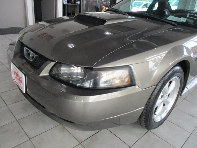 Ford Mustang GT Premium Coupe 2001