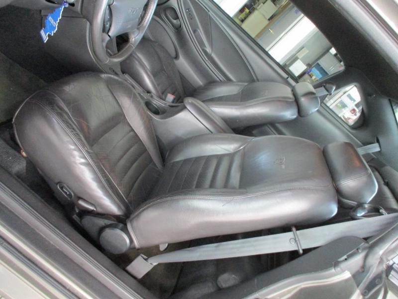 Ford Mustang GT Premium Coupe 2001