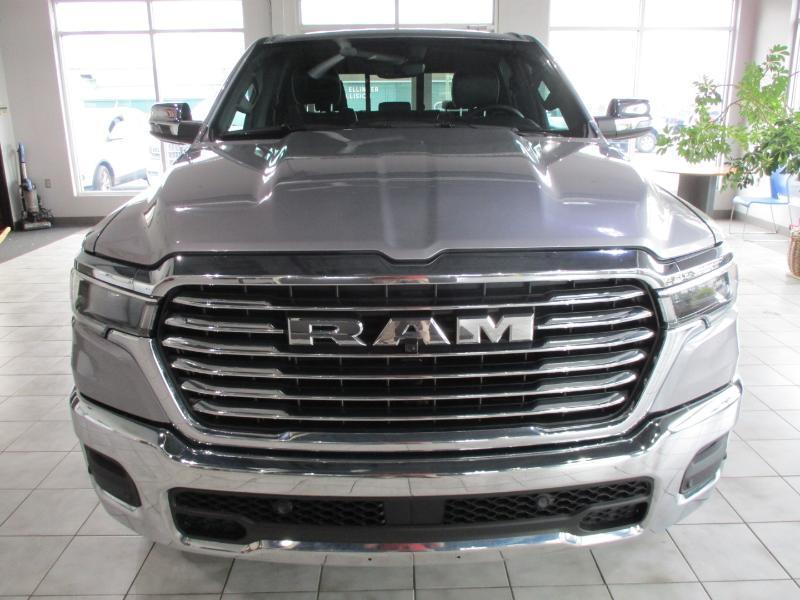 RAM 1500 Laramie Crew Cab SWB 4WD 2025