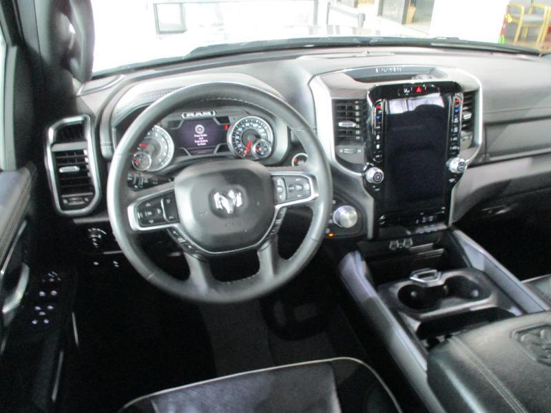 RAM 1500 Laramie Crew Cab SWB 4WD 2025