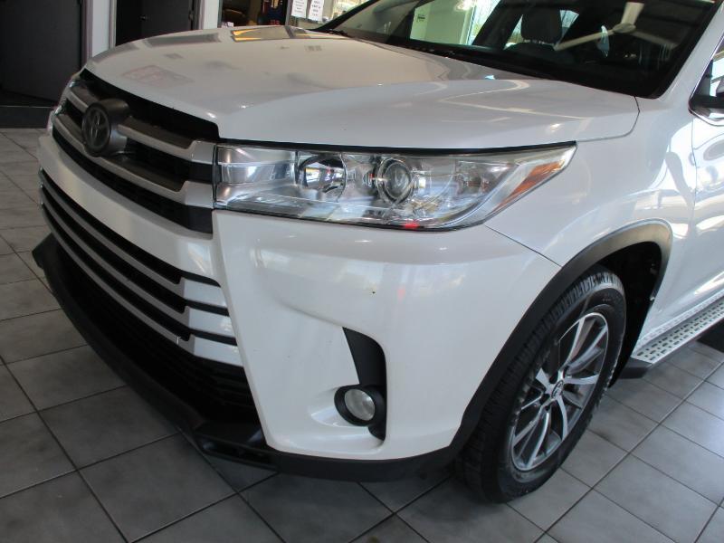 Toyota Highlander XLE AWD V6 2017