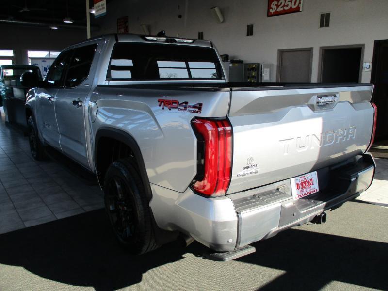 Toyota Tundra Limited CrewMax 4WD 2023