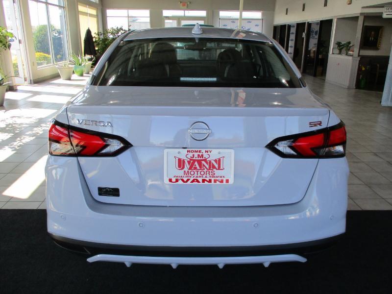 Nissan Versa SR 2024