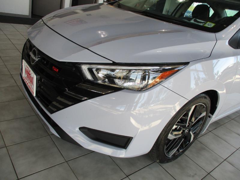 Nissan Versa SR 2024