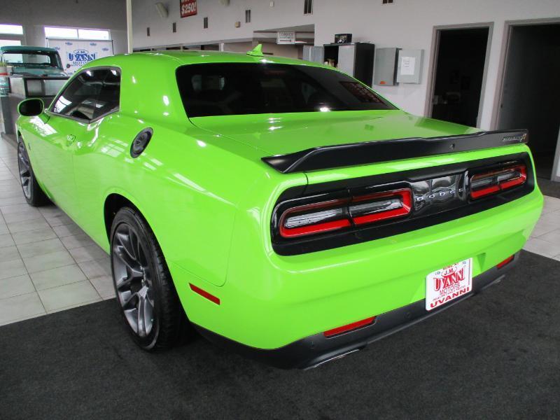 Dodge Challenger R/T SCAT Pack 2023