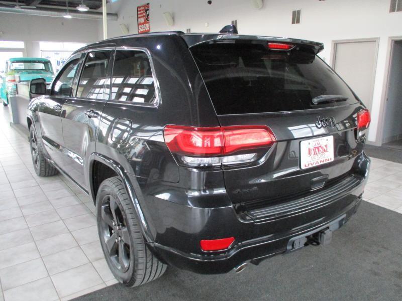 Jeep Grand Cherokee Laredo 4WD 2015