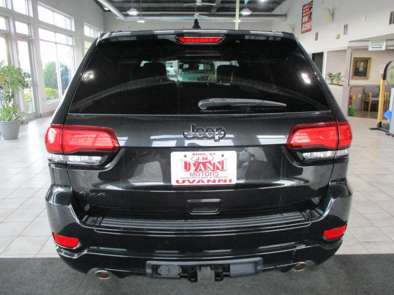 Jeep Grand Cherokee Laredo 4WD 2015