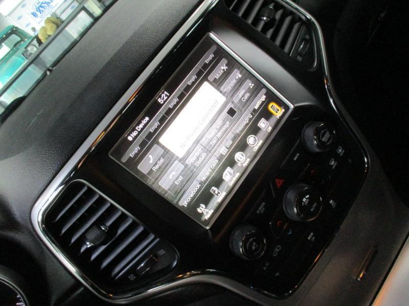 Jeep Grand Cherokee Laredo 4WD 2015