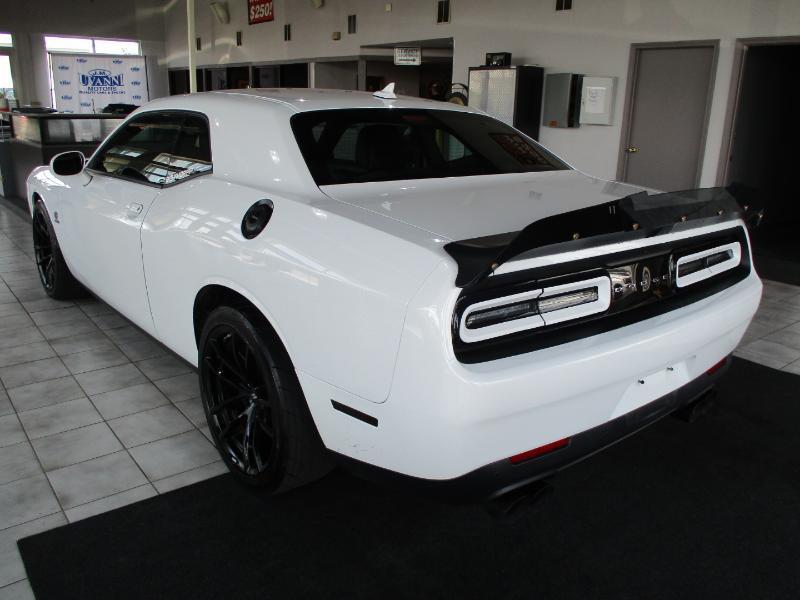 Dodge Challenger R/T SCAT Pack 2021