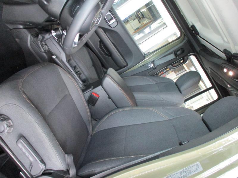Jeep Wrangler Sahara 2026