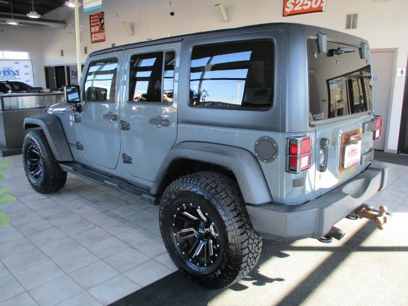 Jeep Wrangler Unlimited Sport 4WD 2014