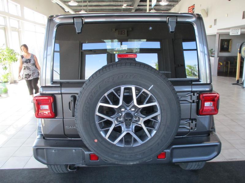 Jeep Wrangler Sahara 2025