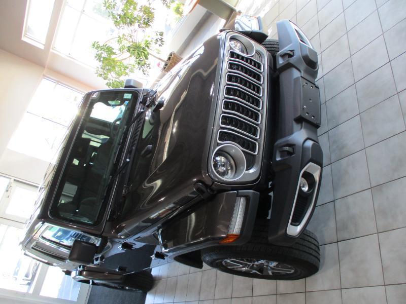 Jeep Wrangler Sahara 2025